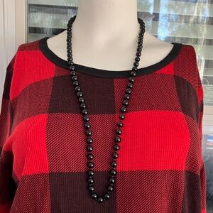 32 Inch Individually knotted Elegant Onyx Necklace.